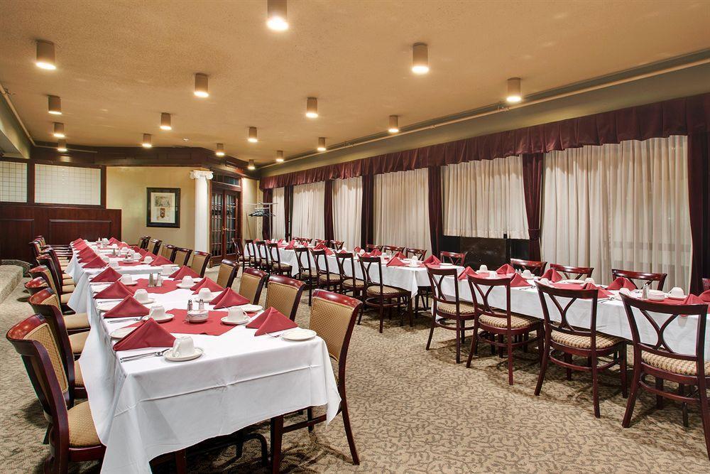 Holiday Inn Sudbury By Ihg Εστιατόριο φωτογραφία