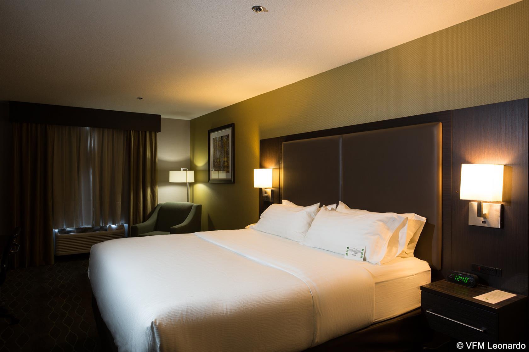 Holiday Inn Sudbury By Ihg Εξωτερικό φωτογραφία