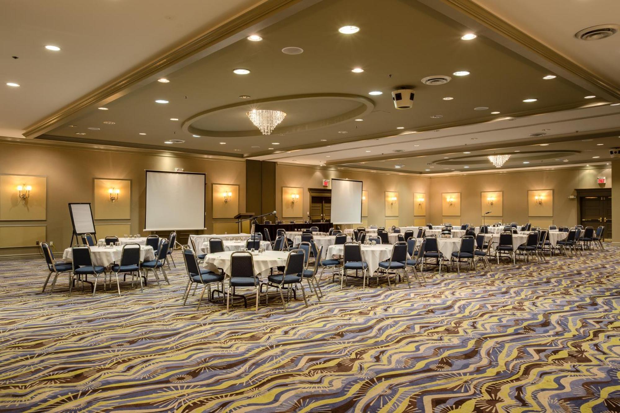 Holiday Inn Sudbury By Ihg Εξωτερικό φωτογραφία