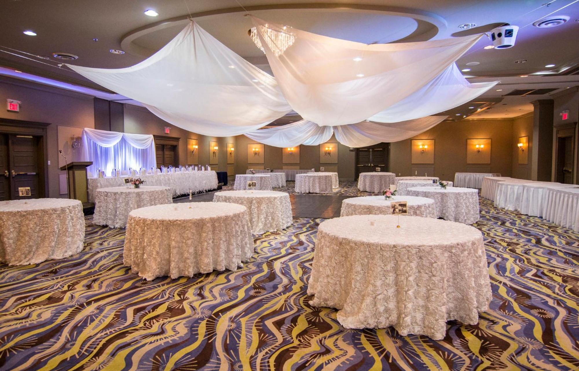 Holiday Inn Sudbury By Ihg Εξωτερικό φωτογραφία