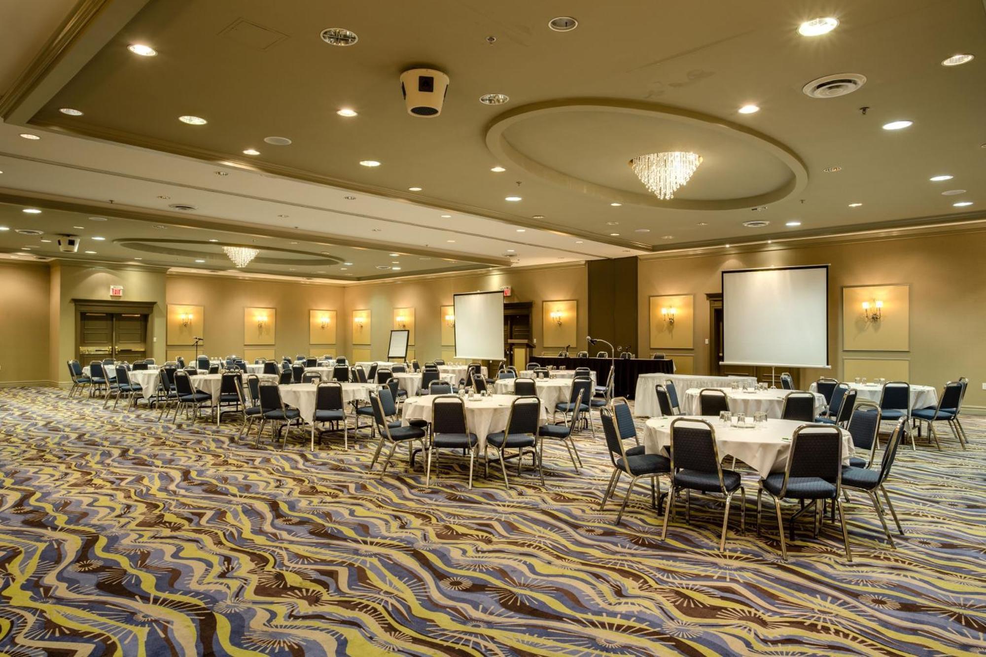 Holiday Inn Sudbury By Ihg Εξωτερικό φωτογραφία