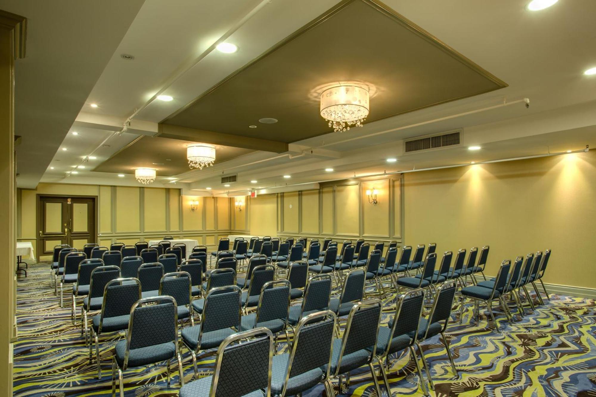 Holiday Inn Sudbury By Ihg Εξωτερικό φωτογραφία