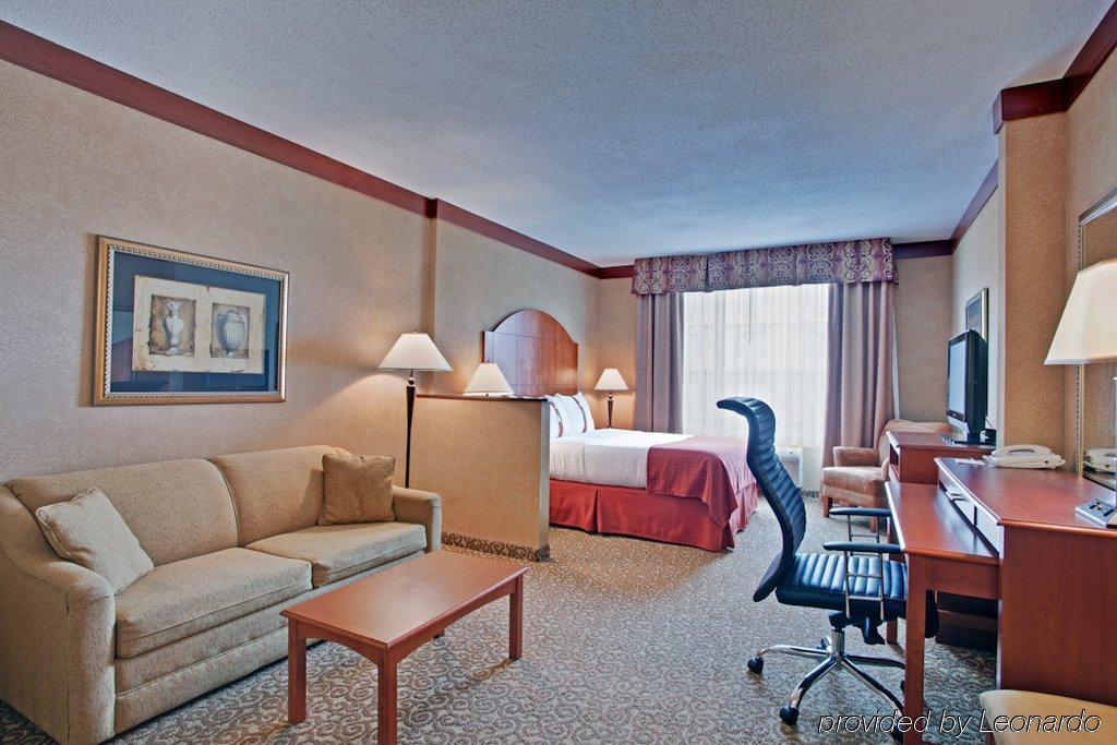 Holiday Inn Sudbury By Ihg Εξωτερικό φωτογραφία