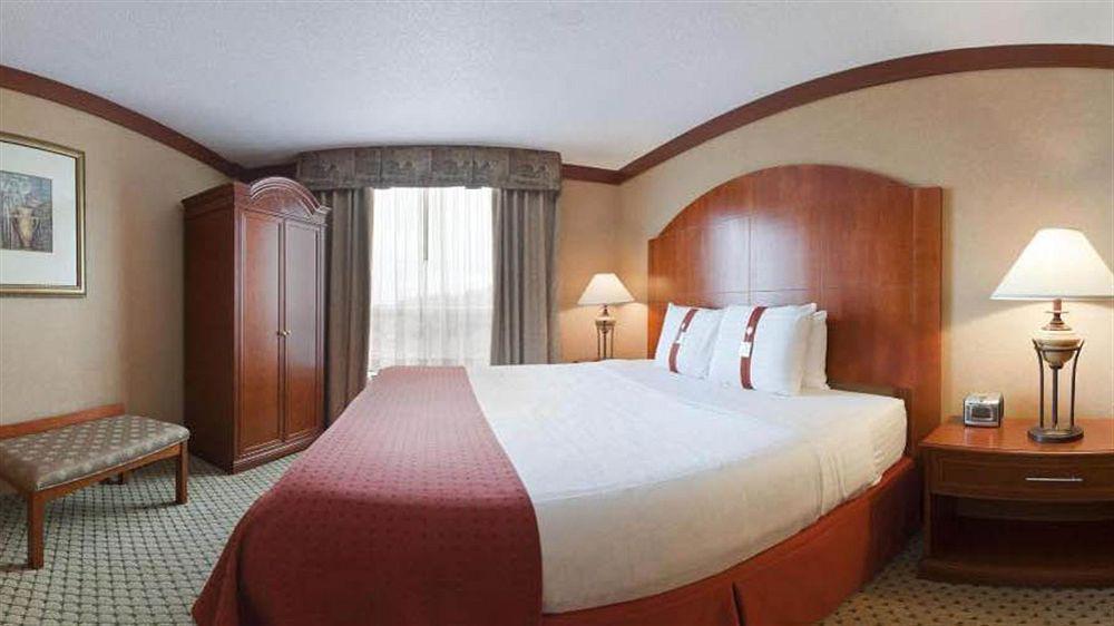 Holiday Inn Sudbury By Ihg Εξωτερικό φωτογραφία