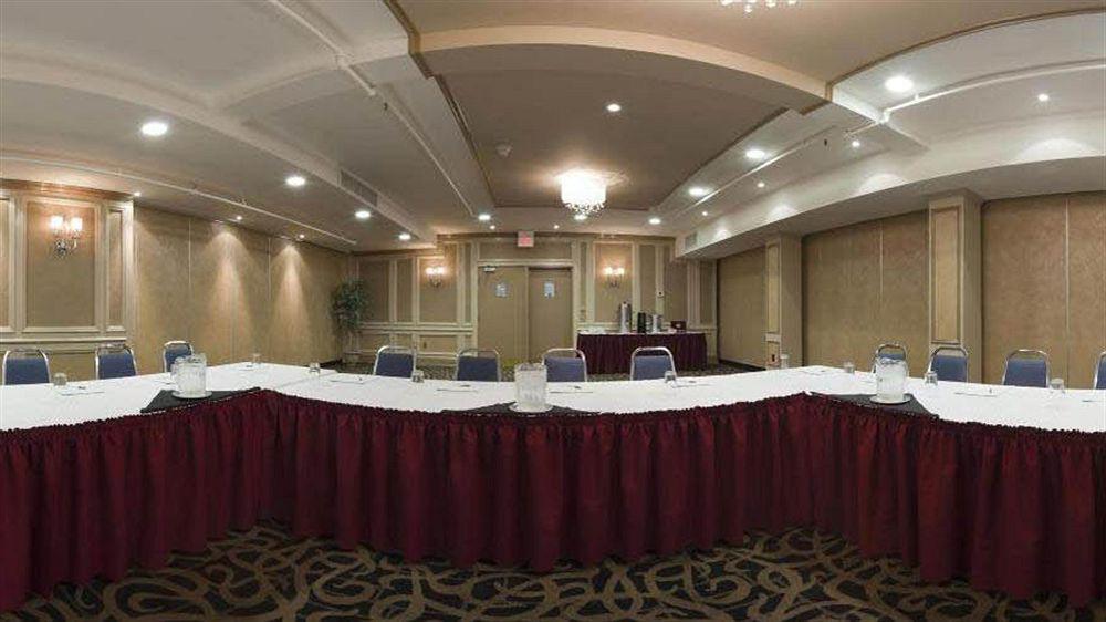 Holiday Inn Sudbury By Ihg Εξωτερικό φωτογραφία